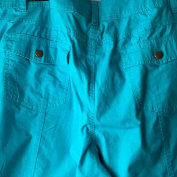 Kim Rogers Bermuda Shorts Size 14 Aqua Bronze Button Detail - Picture 10 of 13